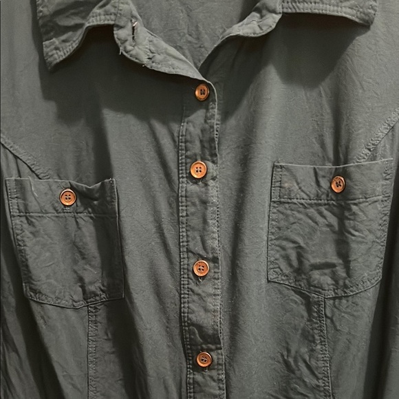 Guess Relaxed Green Long Sleeve Button Down - Picture 6 of 7